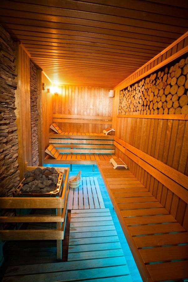 Amira Boutique Hotel バンスコ エクステリア 写真 A modern Finnish sauna