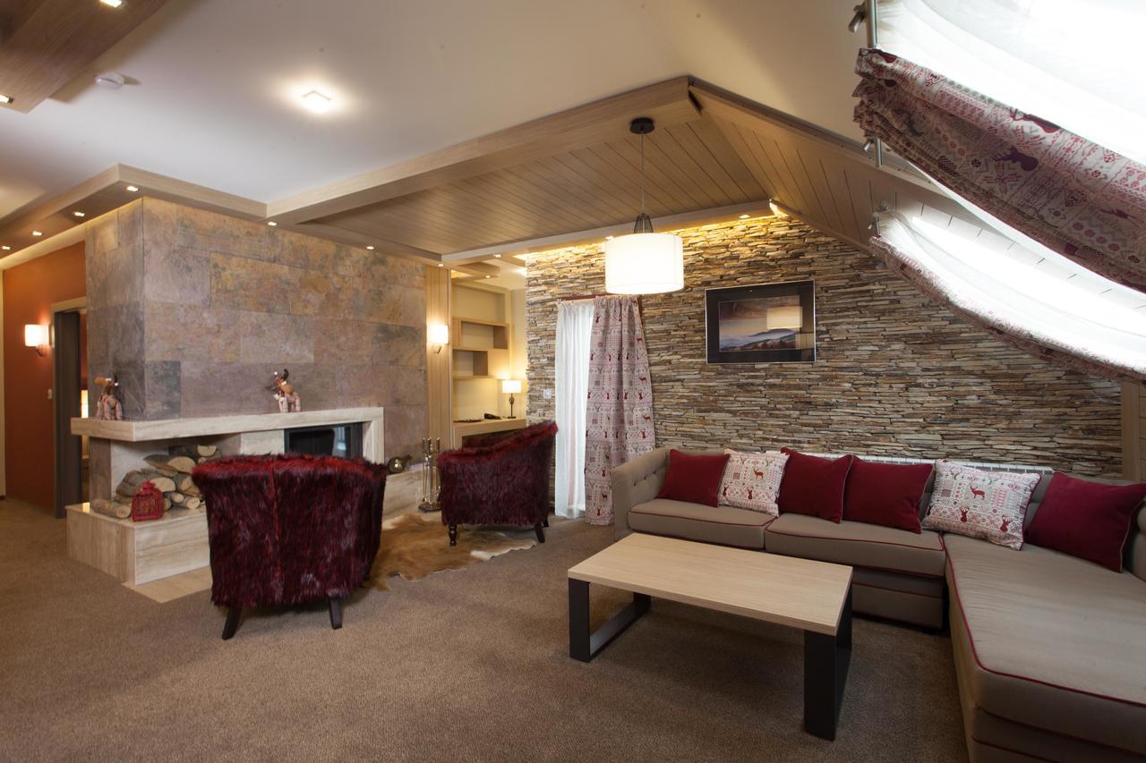 Amira Boutique Hotel バンスコ エクステリア 写真 Interior of a suite at the hotel