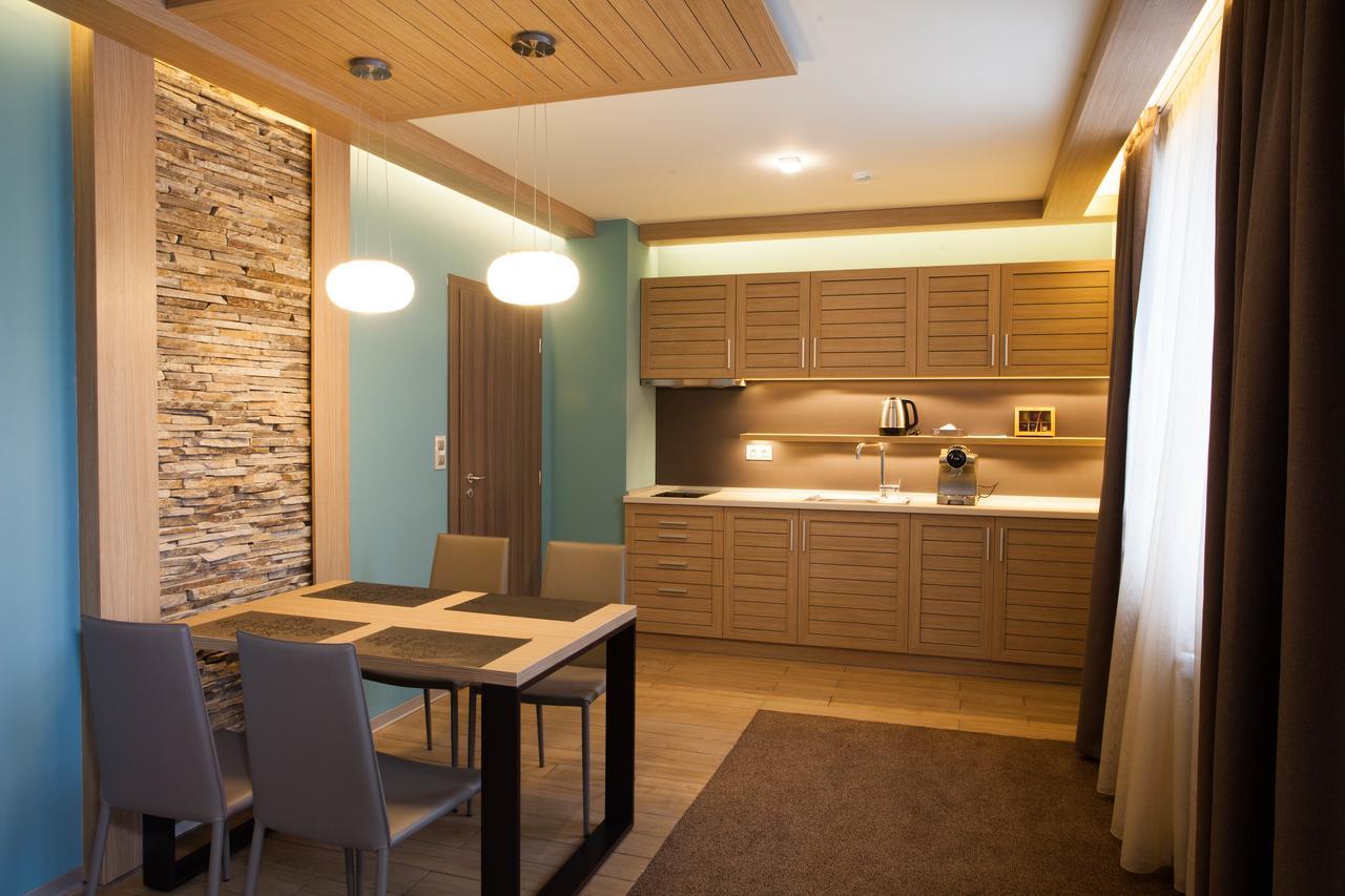 Amira Boutique Hotel バンスコ エクステリア 写真 A modern kitchen