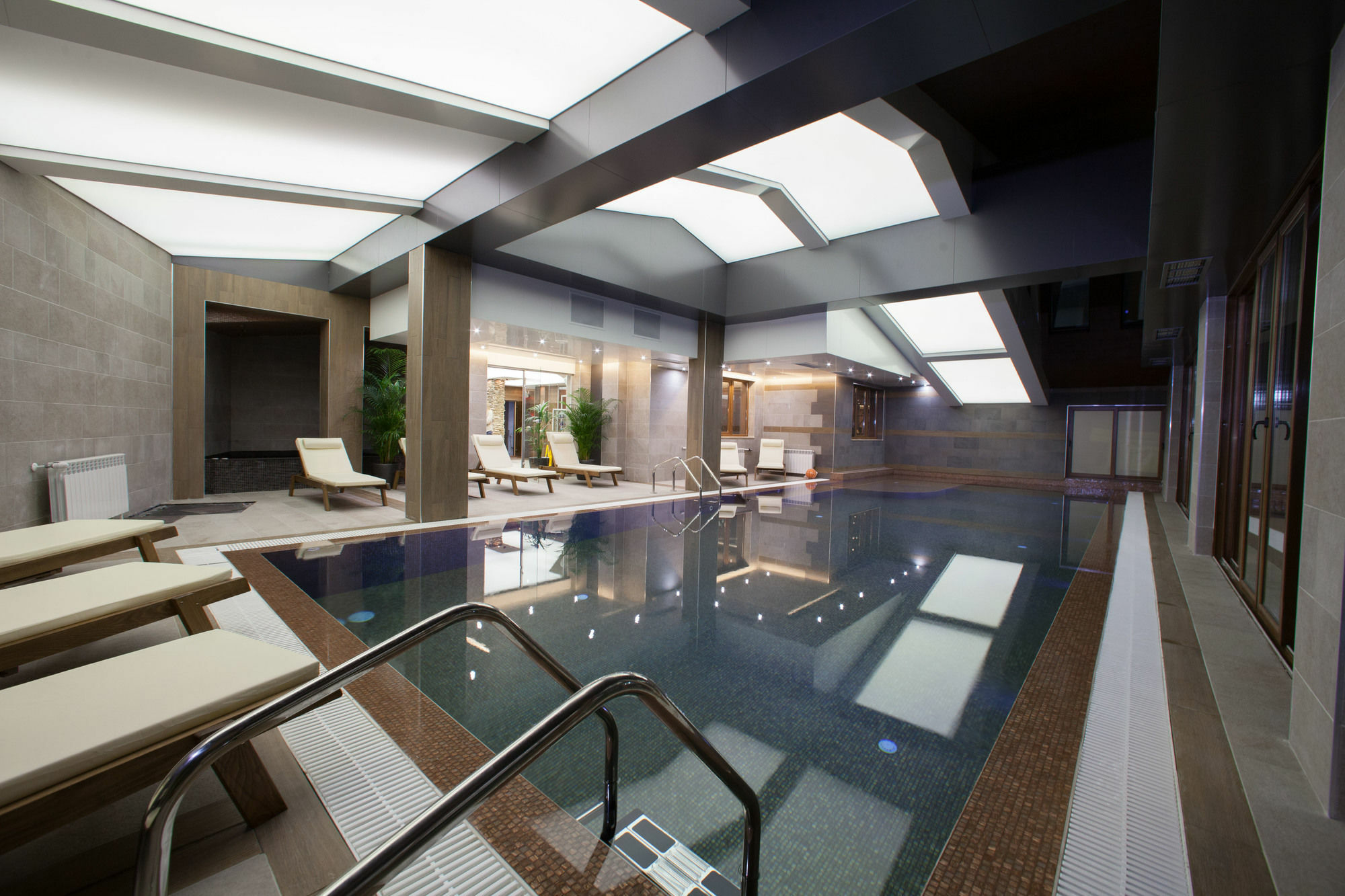 Amira Boutique Hotel バンスコ エクステリア 写真 The pool at the hotel